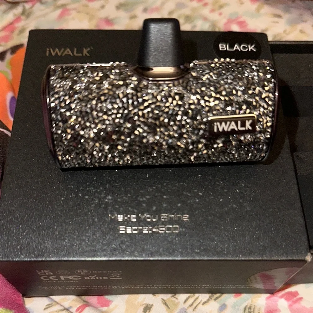 iWALK Black Glitter Portable Charger